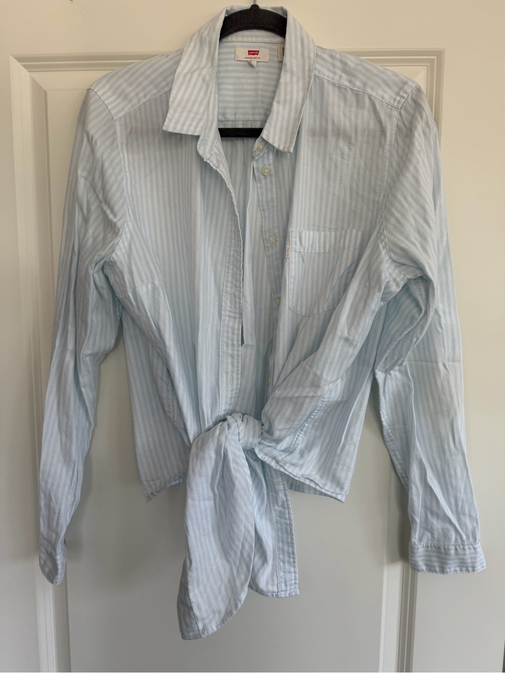 Levi's Pale Blue & White Striped Pocket Button-Up Shirt